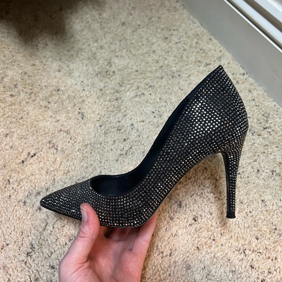 ALDO Nirema Rhinestone Stiletto Pump Pewter Silver and Black Size 6 - Picture 4 of 11